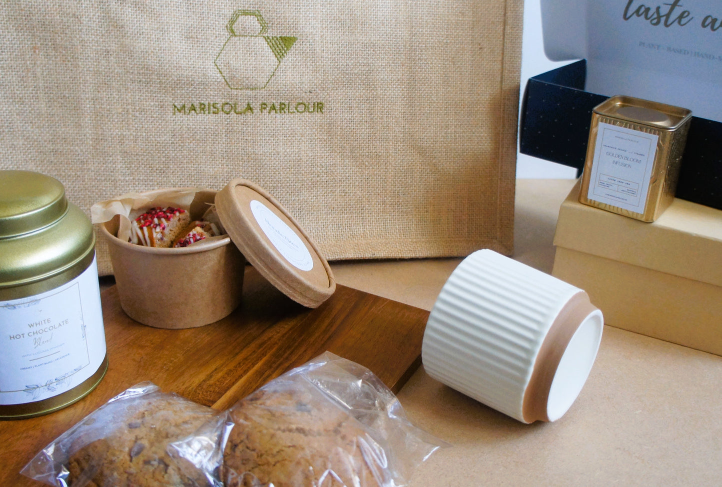 The Ultimate Christmas Treats Hamper