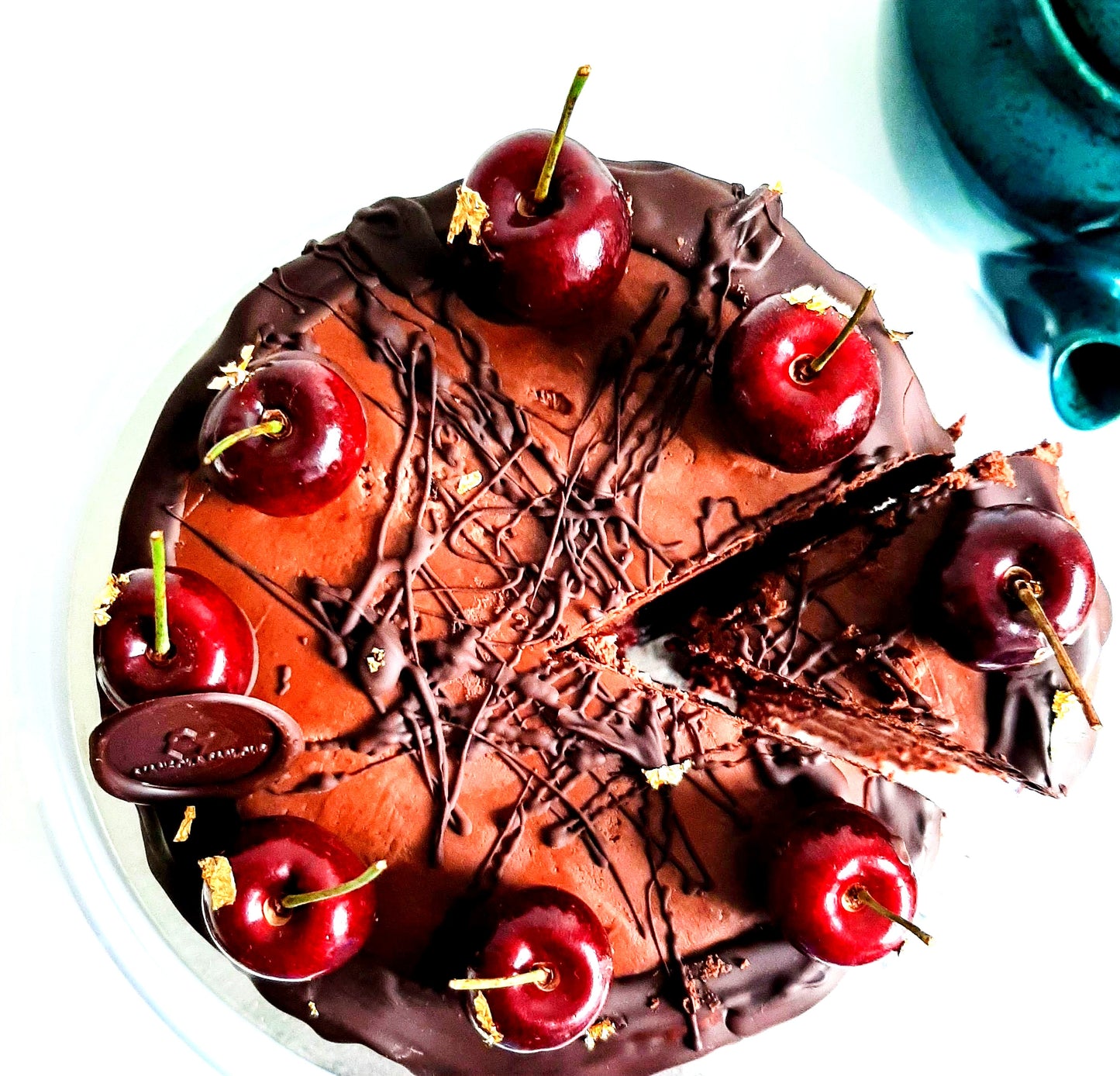 Vegan Chocolate Drip Cake image 0
