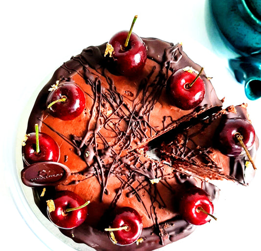 Vegan Chocolate Drip Cake image 0