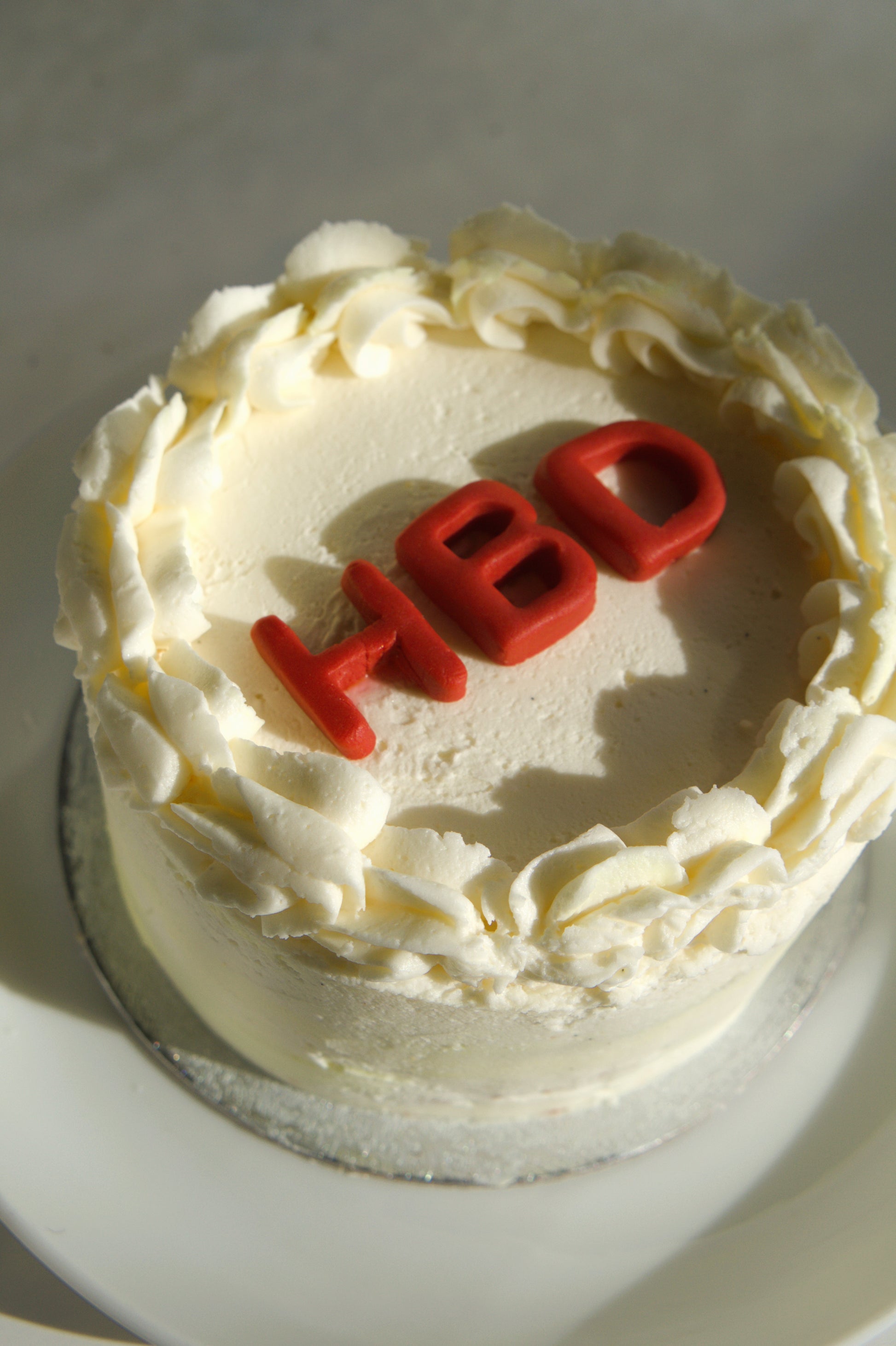 4" Bento Cake and Cupcakes image 1